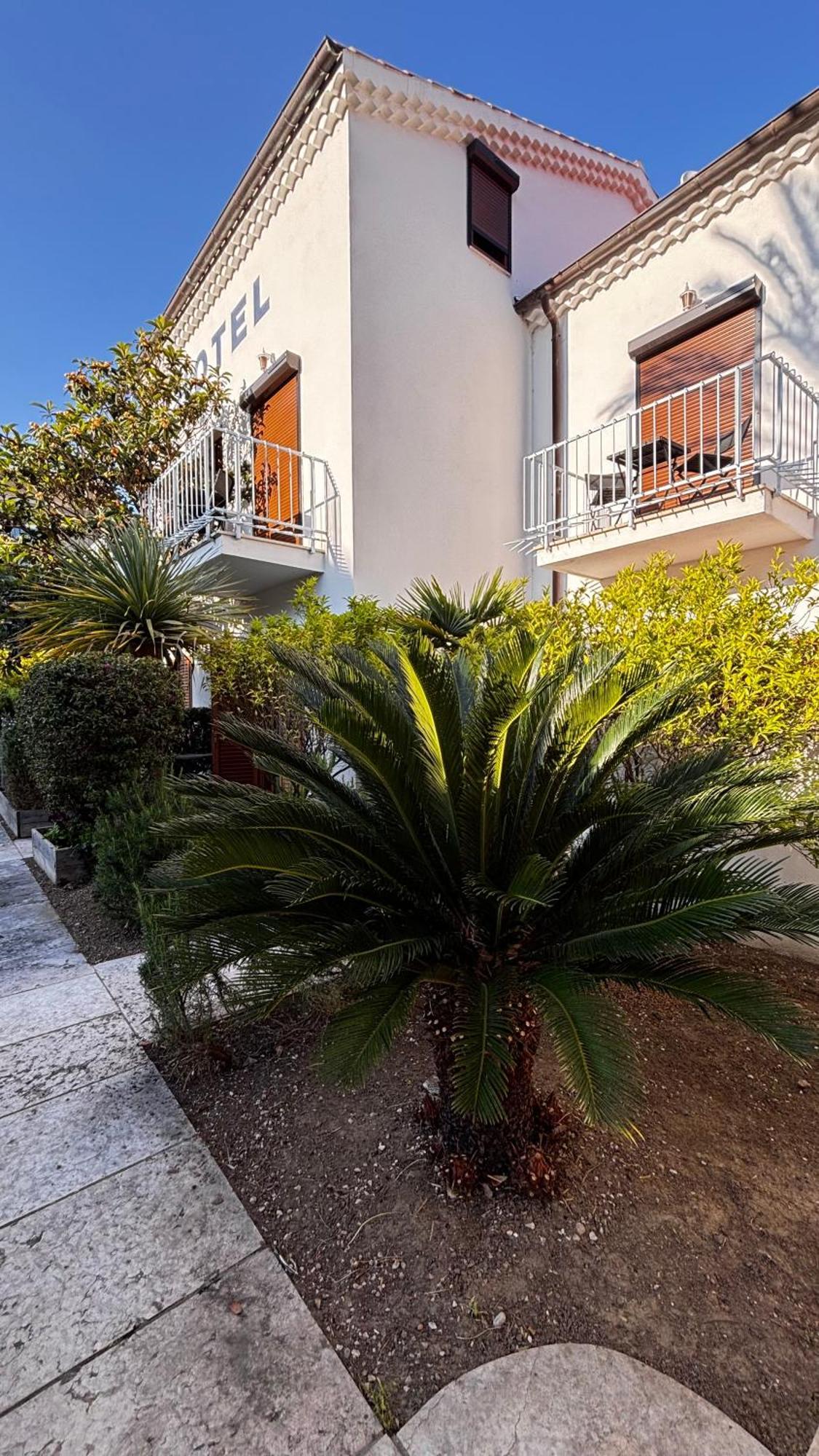 Hotel La Bastide Le Lavandou Kültér fotó