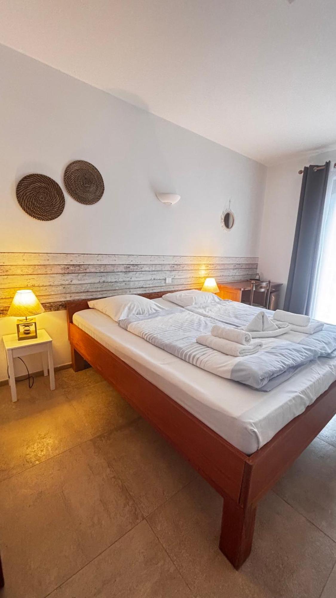 Hotel La Bastide Le Lavandou Kültér fotó