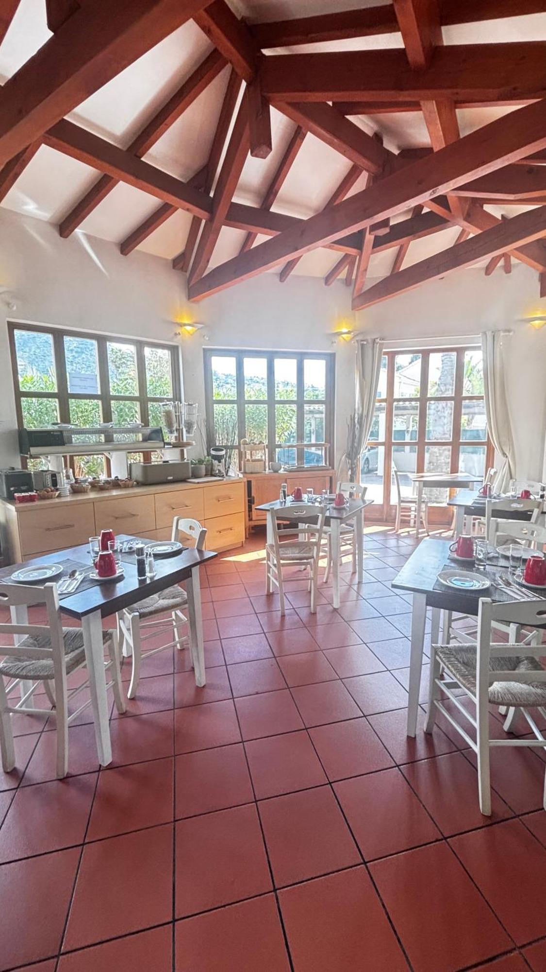 Hotel La Bastide Le Lavandou Kültér fotó