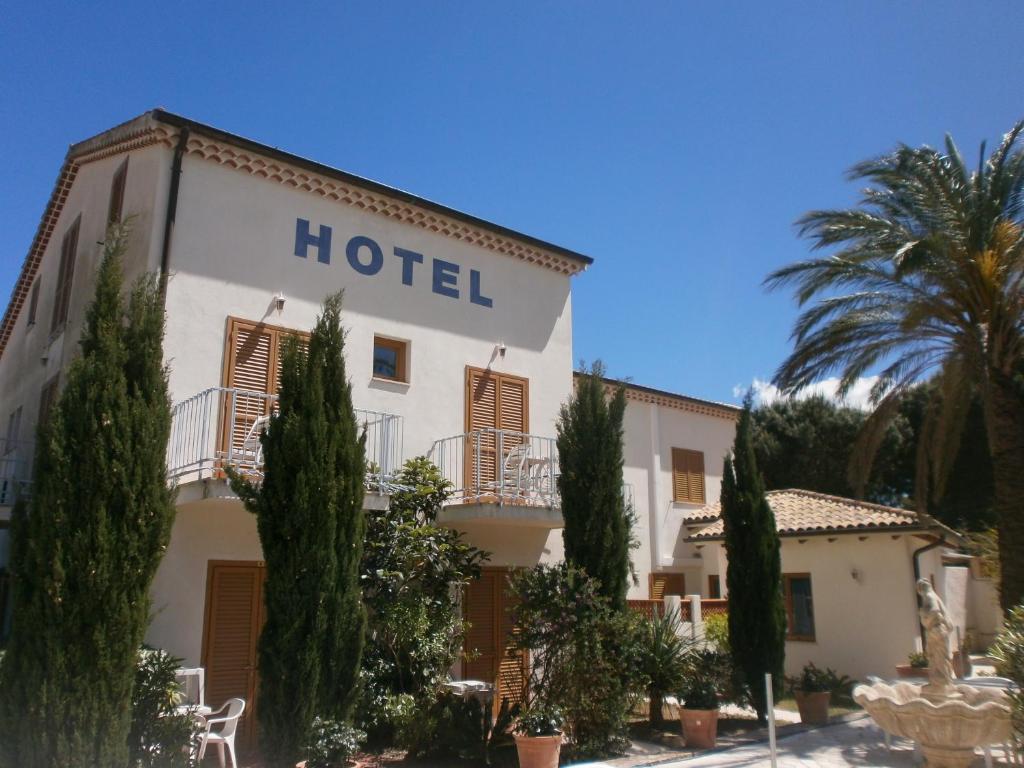 Hotel La Bastide Le Lavandou Kültér fotó
